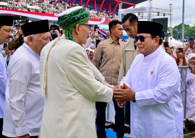 Presiden Prabowo Subianto menghadiri Mujahadah Kubro Satu Abad Nahdlatul Ulama di Stadion Gajayana, Kota Malang, Jawa Timur, pada Minggu, 8 Februari 2026