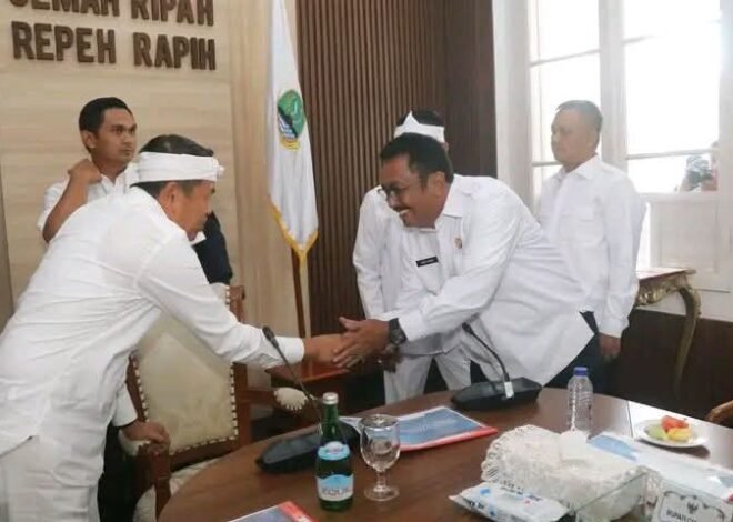 BUPATI SUKABUMI HADIRI PENANDATANGANAN DEKLARASI BERSAMA DAN PAKTA INTEGRITAS  PARA PEMEGANG IUP